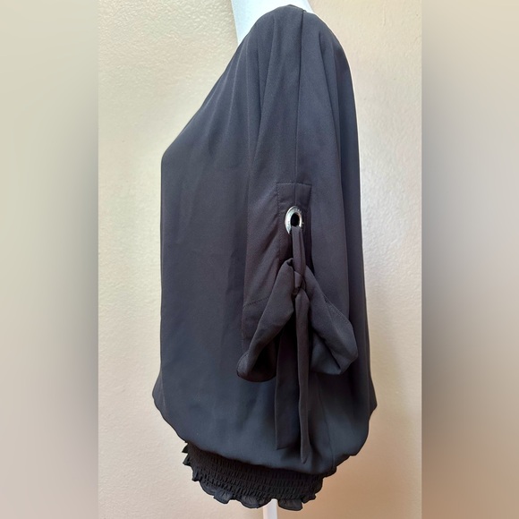 Michael Michael Kors Women's Short Sleeve Black Banded Waist Blouse Size Medium - Picture 2 of 5